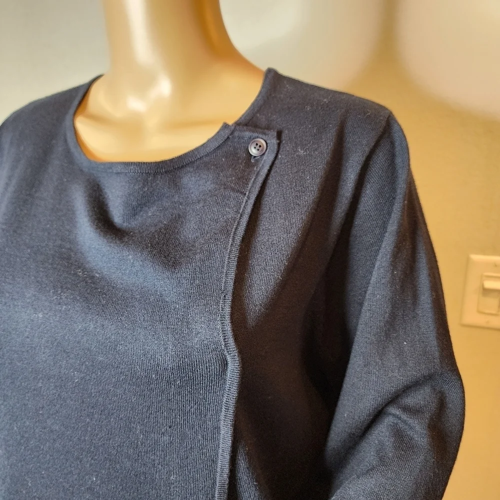 Galeries‎ Lafayette Navy Sweater. One pocket. Size large.